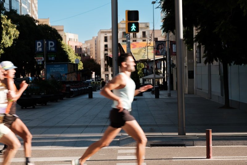 Waarom jonge mannen liever hardlopen dan swipen